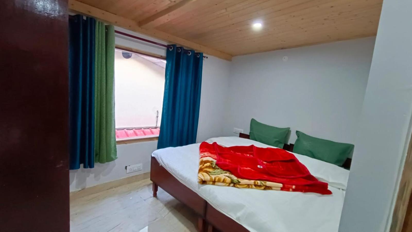 Shiv Shakti Homestay - Near Isbt, Bypass Mc Parking, Hpu, And Advance Study Shimla Buitenkant foto